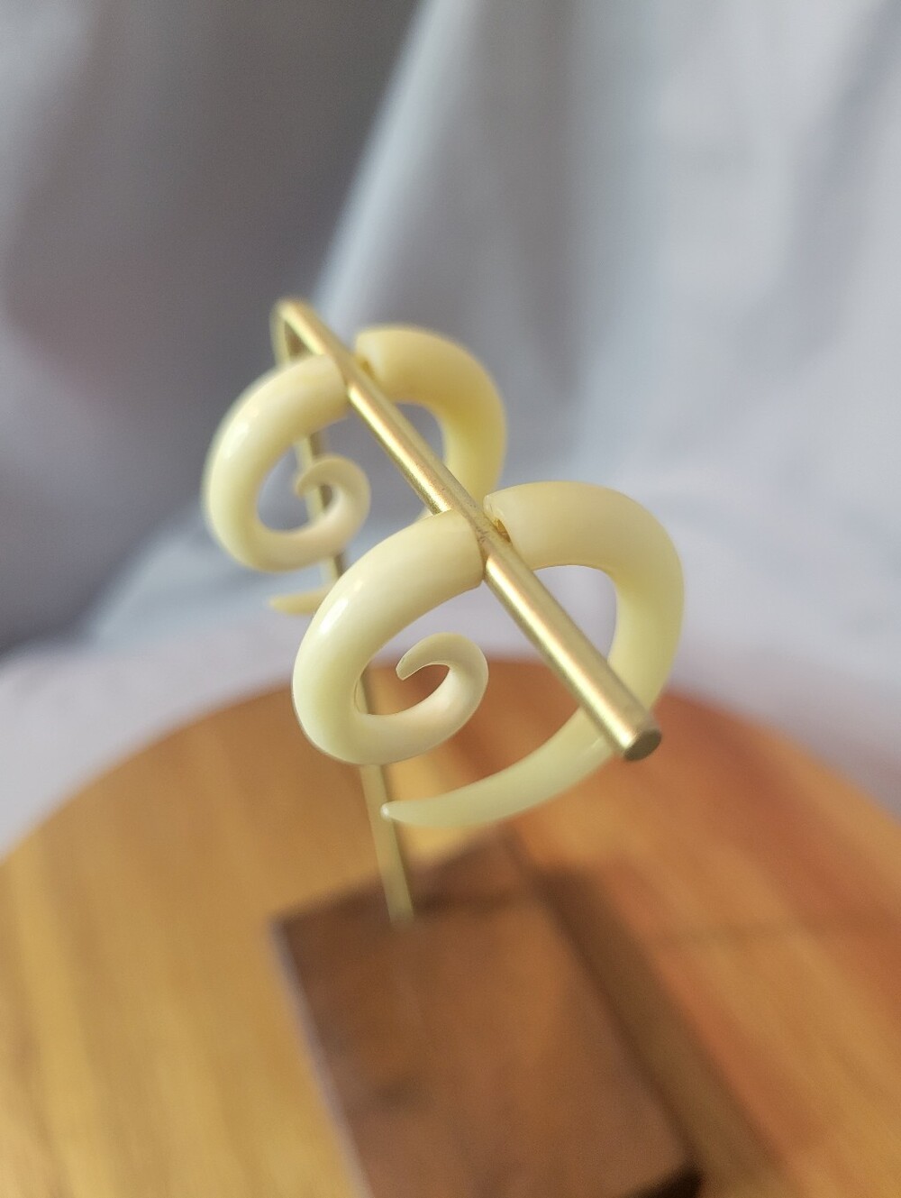 Cream Bone Spiral Faux Gauge Earrings - Picture 5 of 8